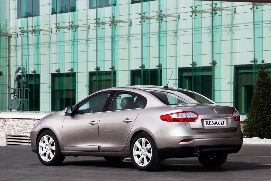  Renault Fluence 2010 года  (фото 121 из 146)